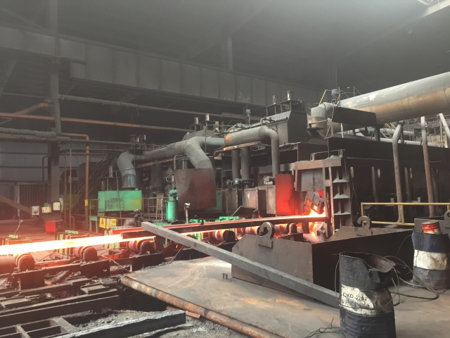 pirometro a infrarossi per laminazione acciaio a caldo in siderurgia